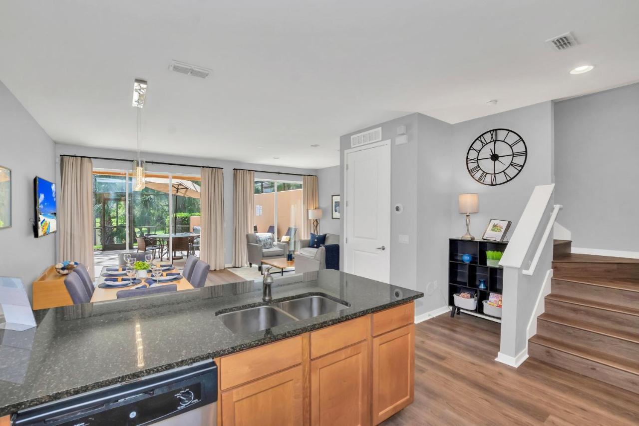 Upscale 2Br Lakefront Townhome - Private Hot Tub! Orlando Exteriér fotografie
